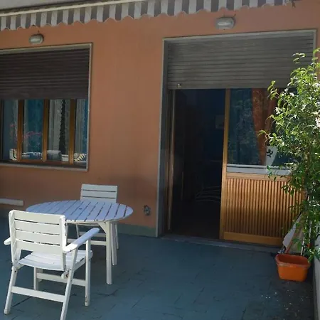 アパート Il Pino Monolocale In Con Piscina