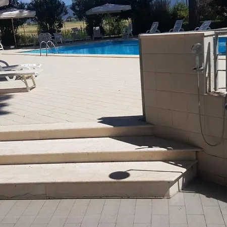 Il Pino Monolocale In Con Piscina Apartment *